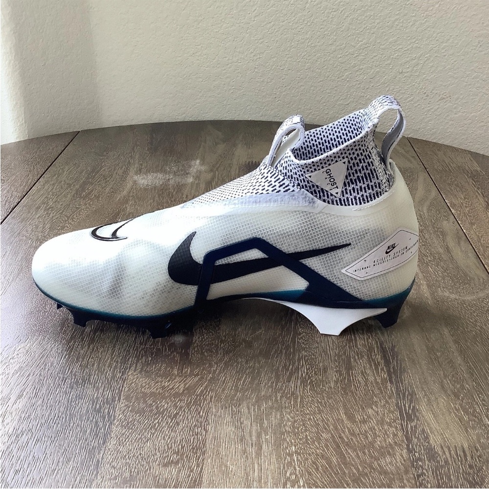 Men’s Nike Alpha Menace Elite 3 White/Navy Blue/ Black Football Cleats Sz 9 - Picture 2 of 8